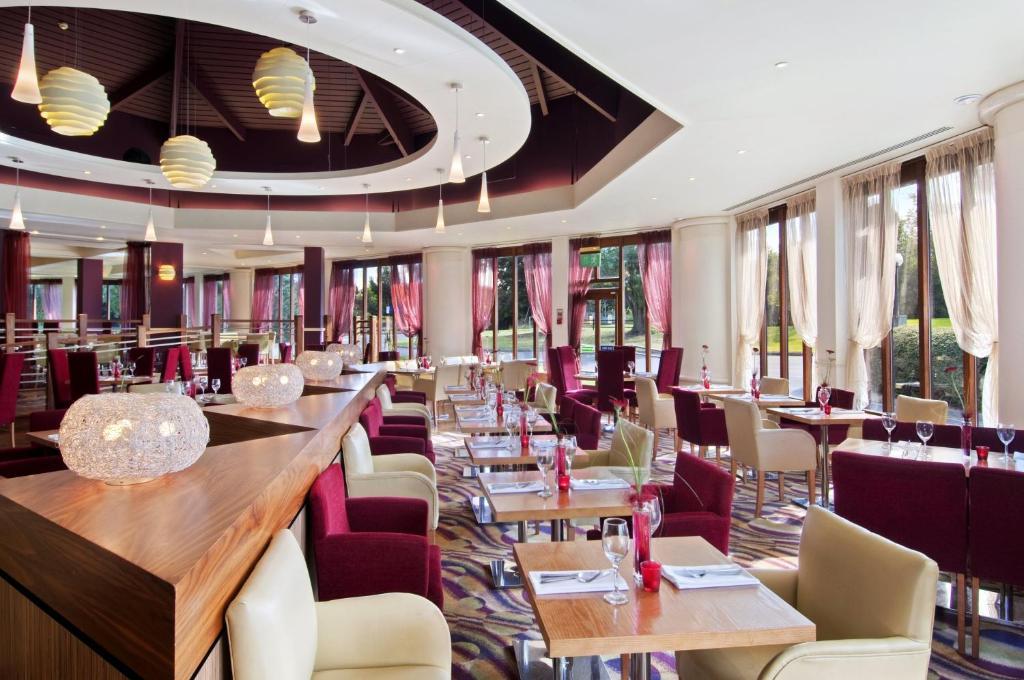 Delta Hotels By Marriott Warwick Warwick  Exterior foto